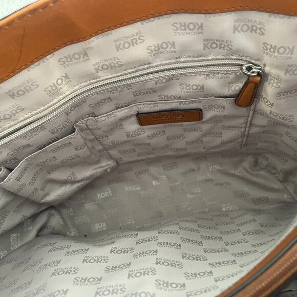 Michael Kors Large Double Handles Studded Brown Leather Astor Travel Tote - Picture 12 of 16